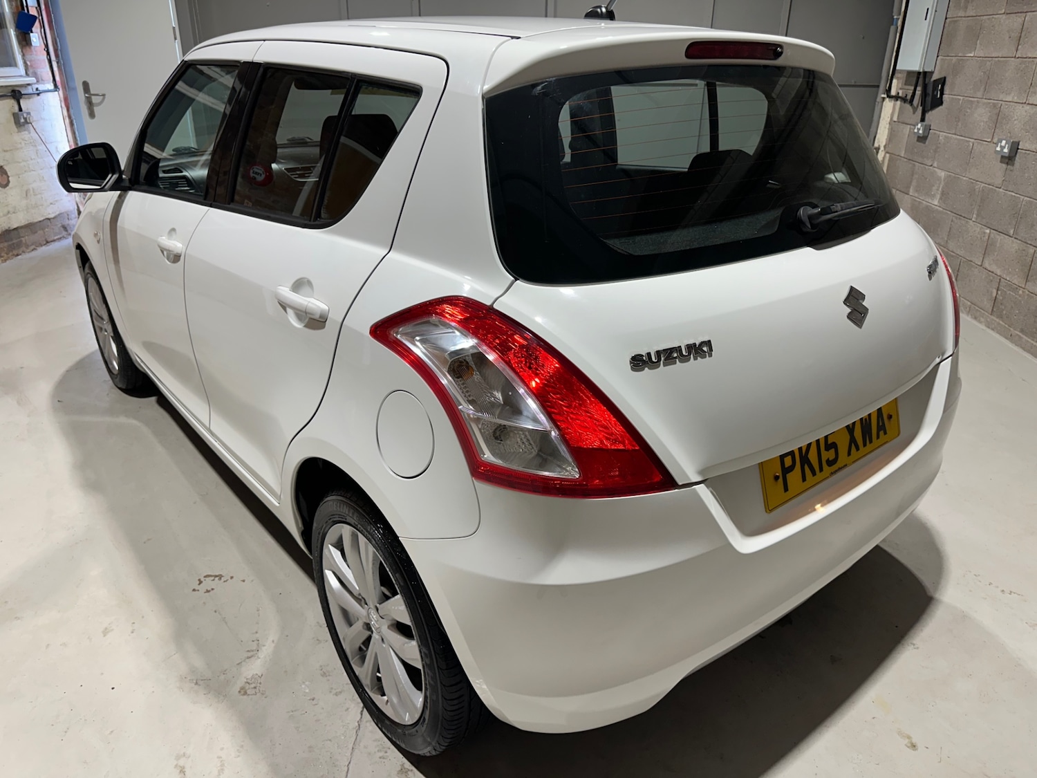 Used Suzuki Swift 2015 for sale - 76146811: Photo 7