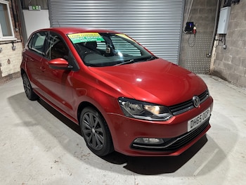 Used Volkswagen Polo 2016 for sale - 79140030: Photo