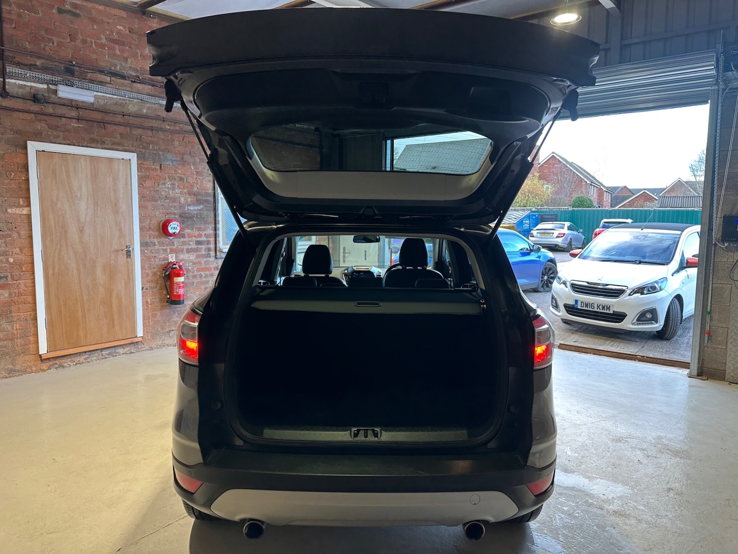 Used Ford Kuga 2018 for sale - 76979938: Photo 37