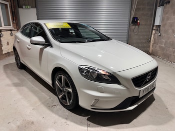 Used Volvo V40 2016 for sale - 78789947: Photo