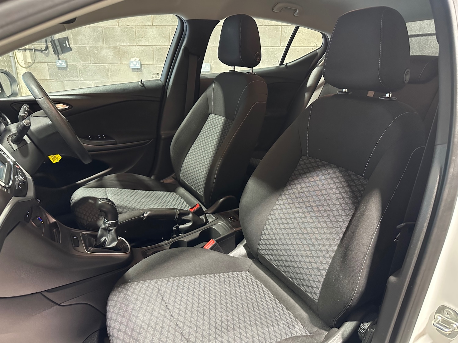 Used Vauxhall Astra 2016 for sale - 77298003: Photo 36