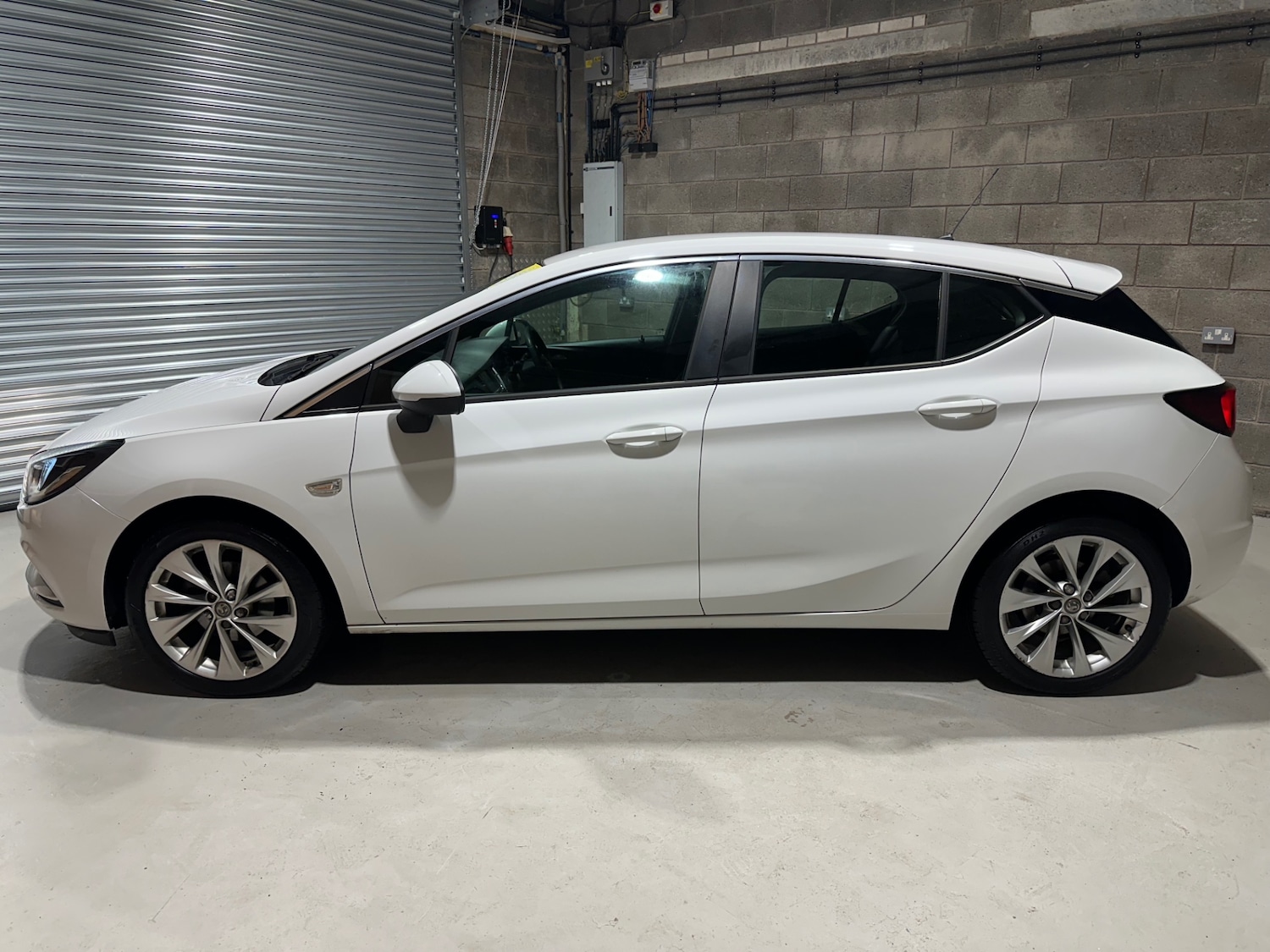 Used Vauxhall Astra 2016 for sale - 77298003: Photo 8