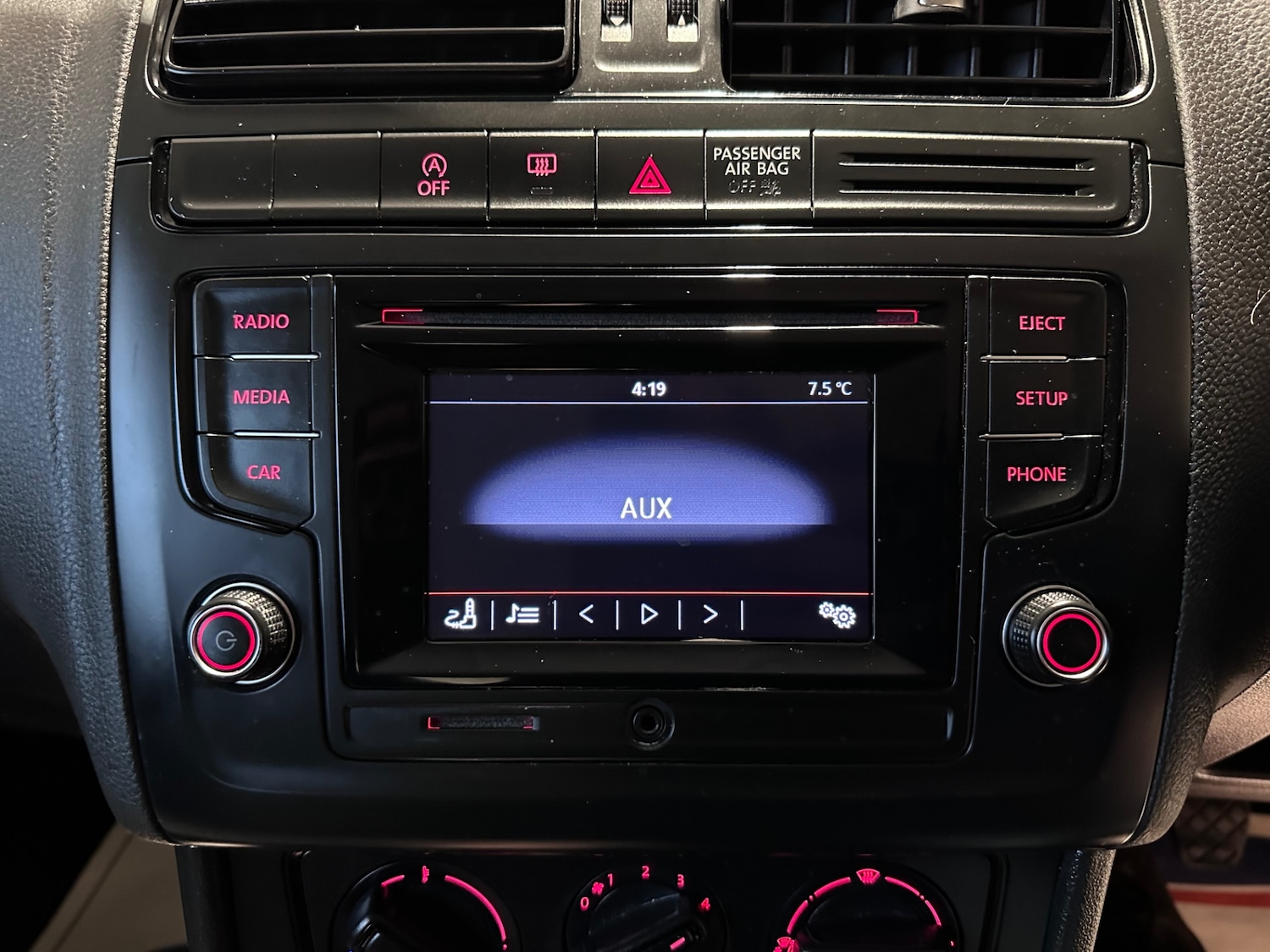 Used Volkswagen Polo 2015 for sale - 77530353: Photo 21