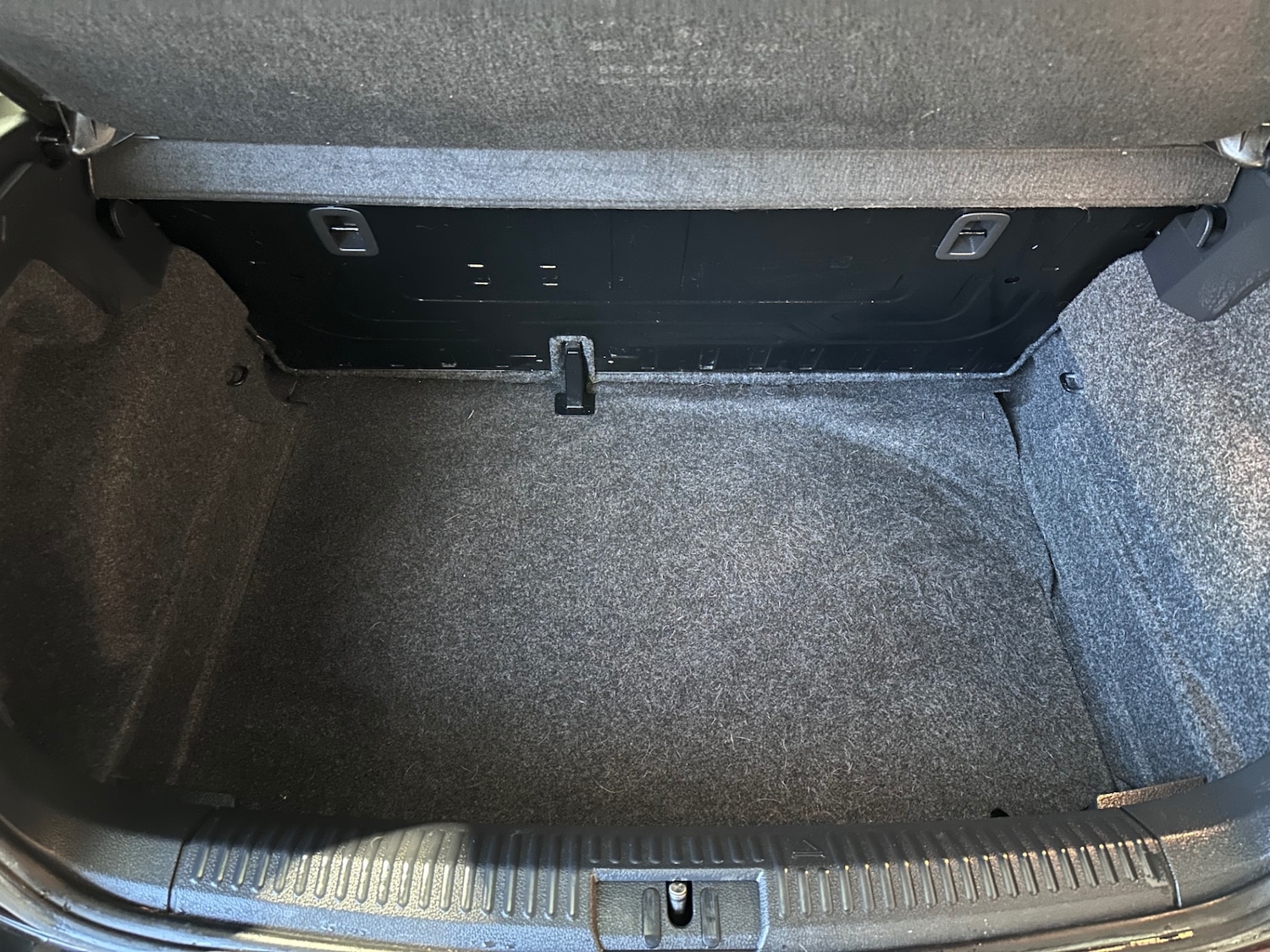 Used Volkswagen Polo 2015 for sale - 77530353: Photo 30