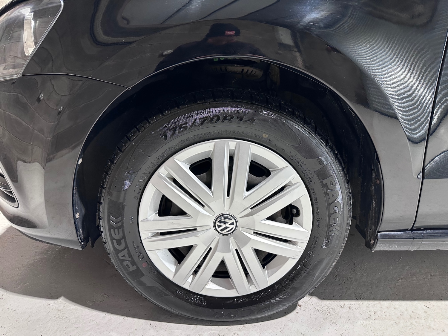 Used Volkswagen Polo 2015 for sale - 77530353: Photo 37