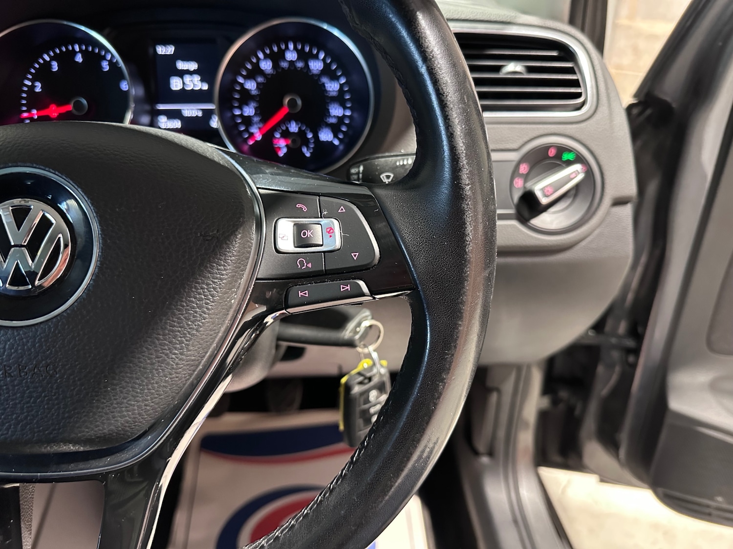 Used Volkswagen Polo 2016 for sale - 77529772: Photo 23