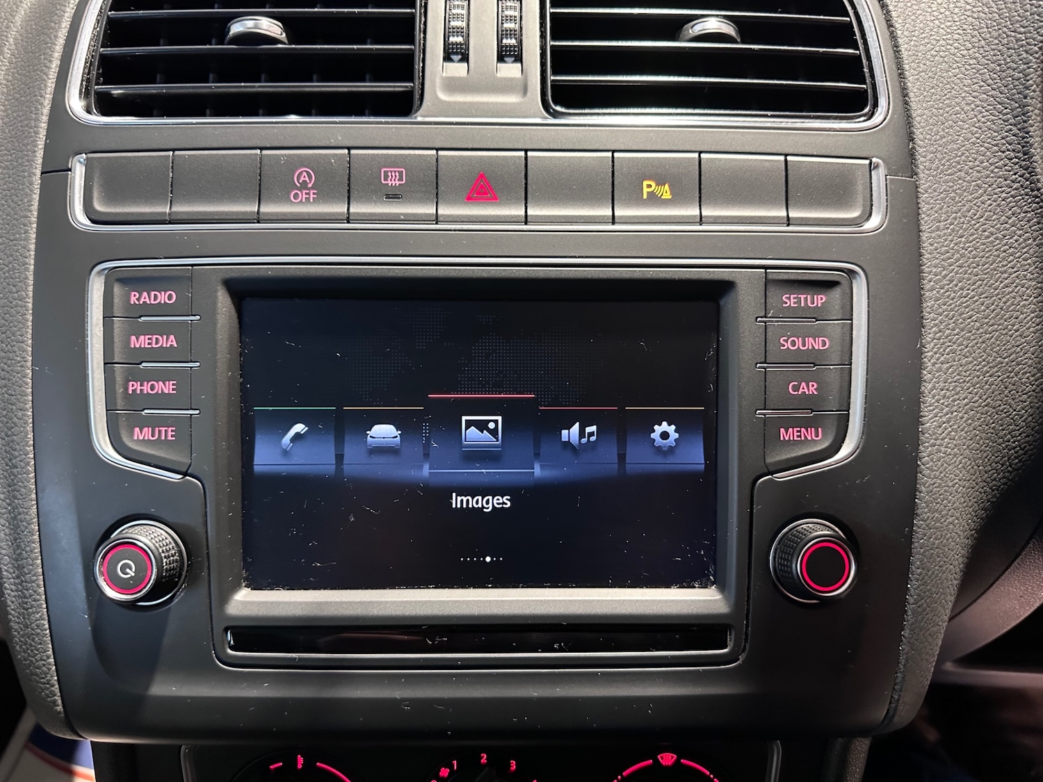 Used Volkswagen Polo 2016 for sale - 77529772: Photo 25