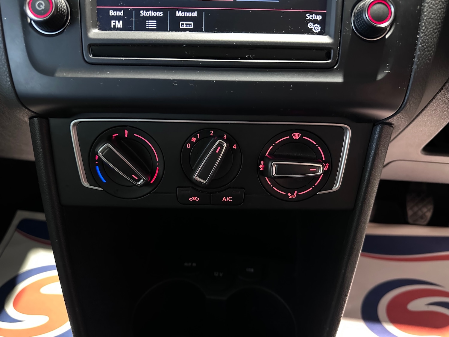 Used Volkswagen Polo 2016 for sale - 77529772: Photo 29