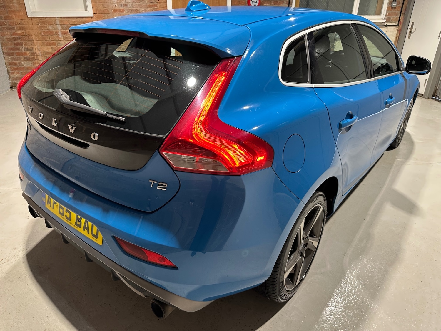 Used Volvo V40 2015 for sale - 76478097: Photo 5