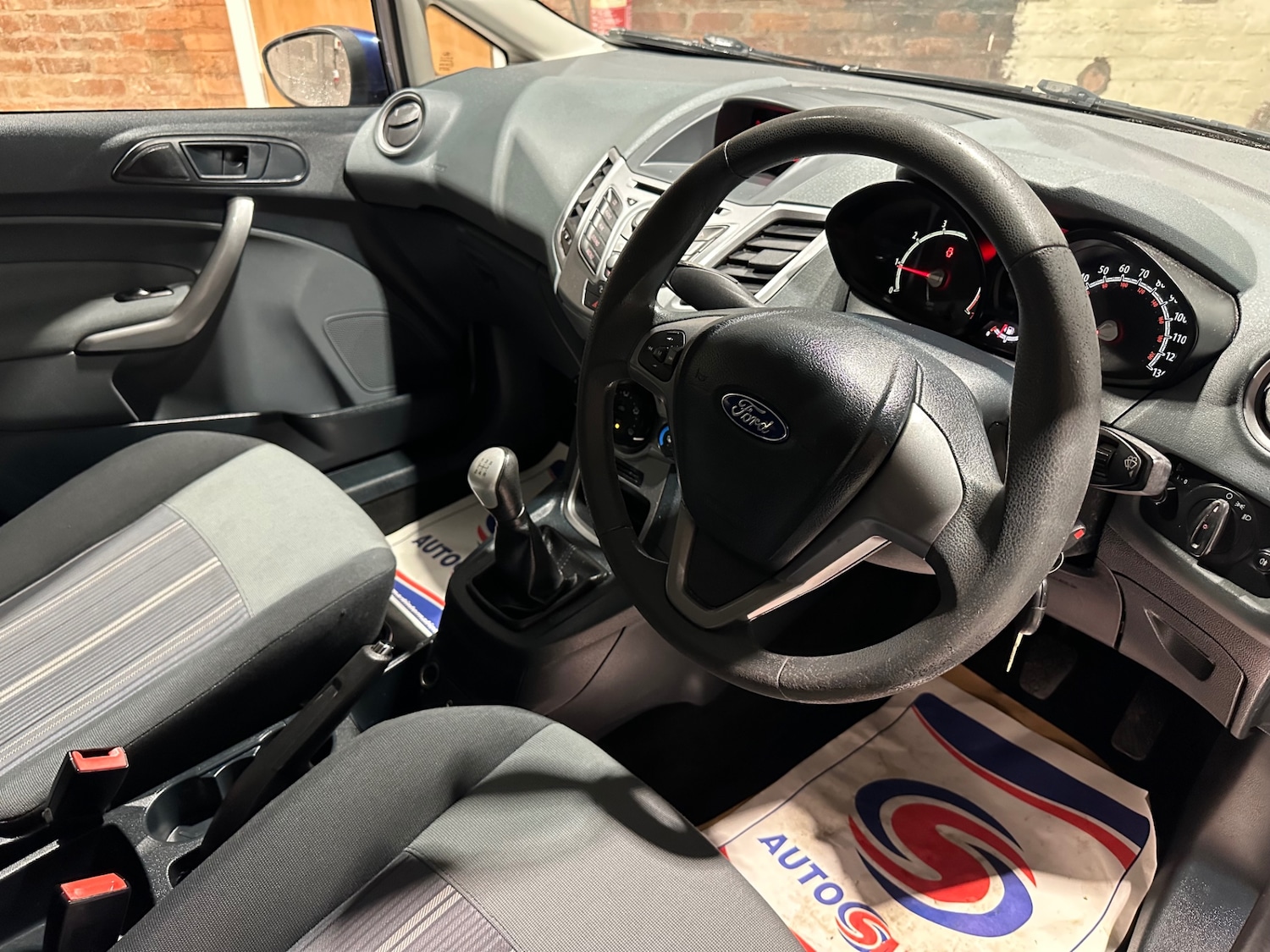 Used Ford Fiesta 2010 for sale - 76544978: Photo 11