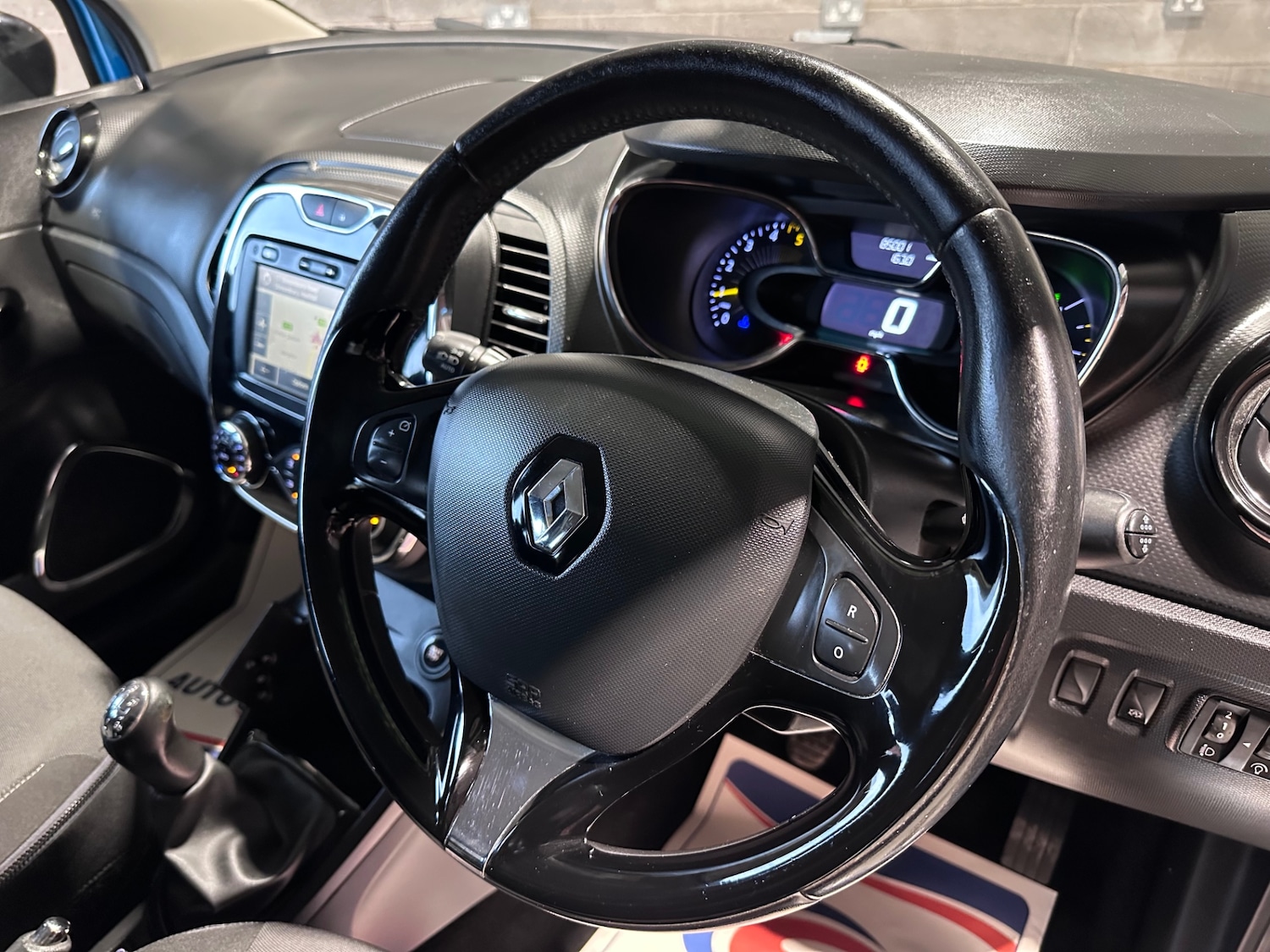 Used Renault Captur 2015 for sale - 77801819: Photo 15