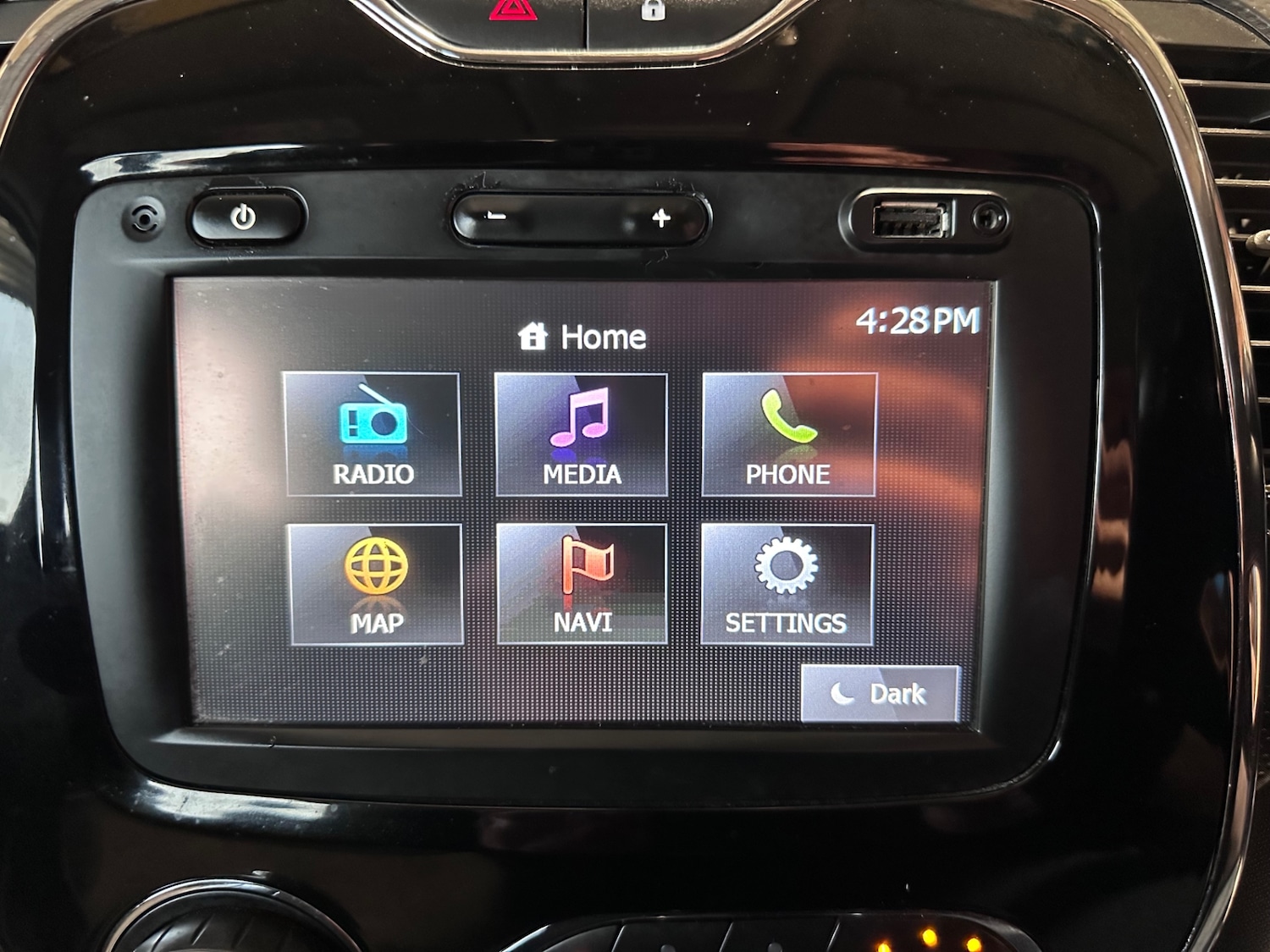 Used Renault Captur 2015 for sale - 77801819: Photo 24