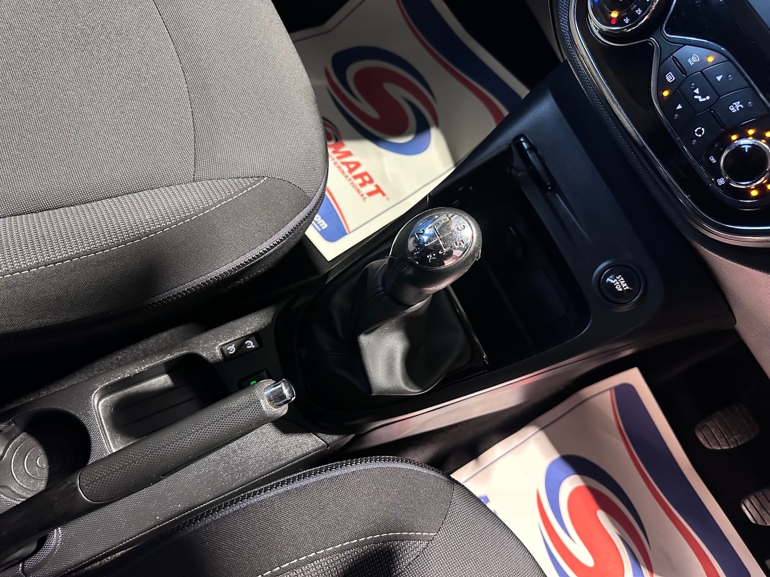 Used Renault Captur 2015 for sale - 77801819: Photo 29