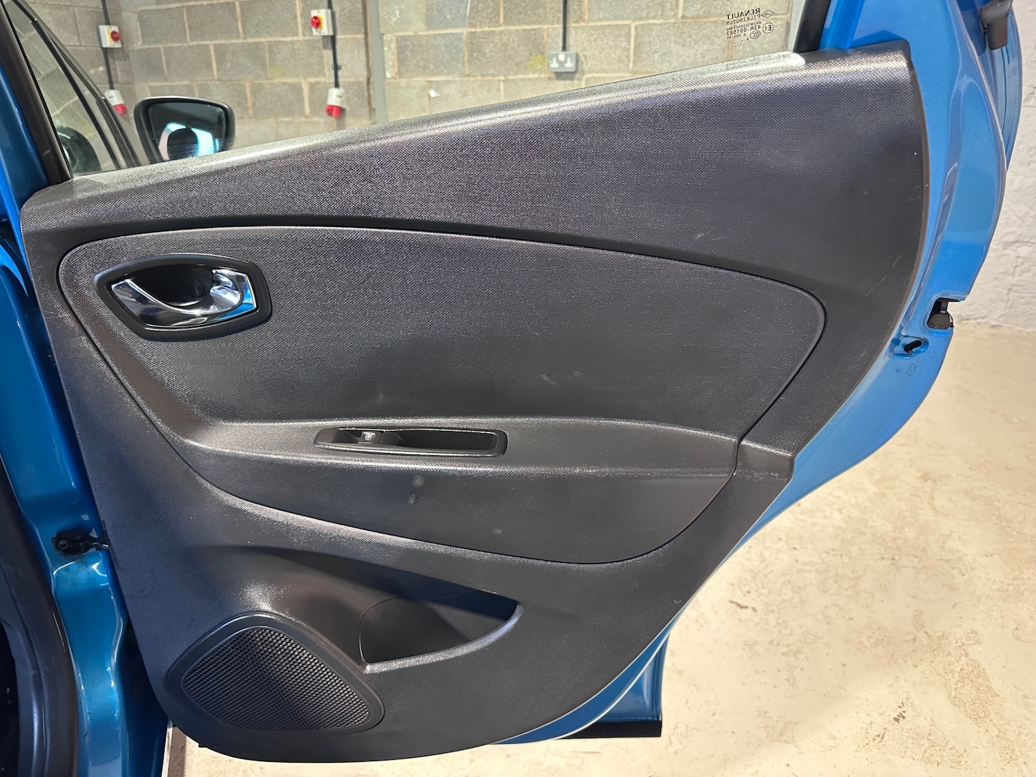 Used Renault Captur 2015 for sale - 77801819: Photo 32