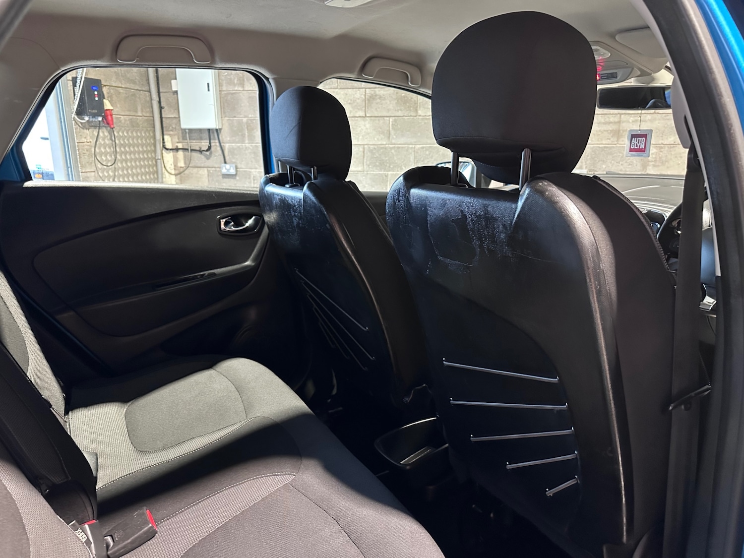 Used Renault Captur 2015 for sale - 77801819: Photo 34