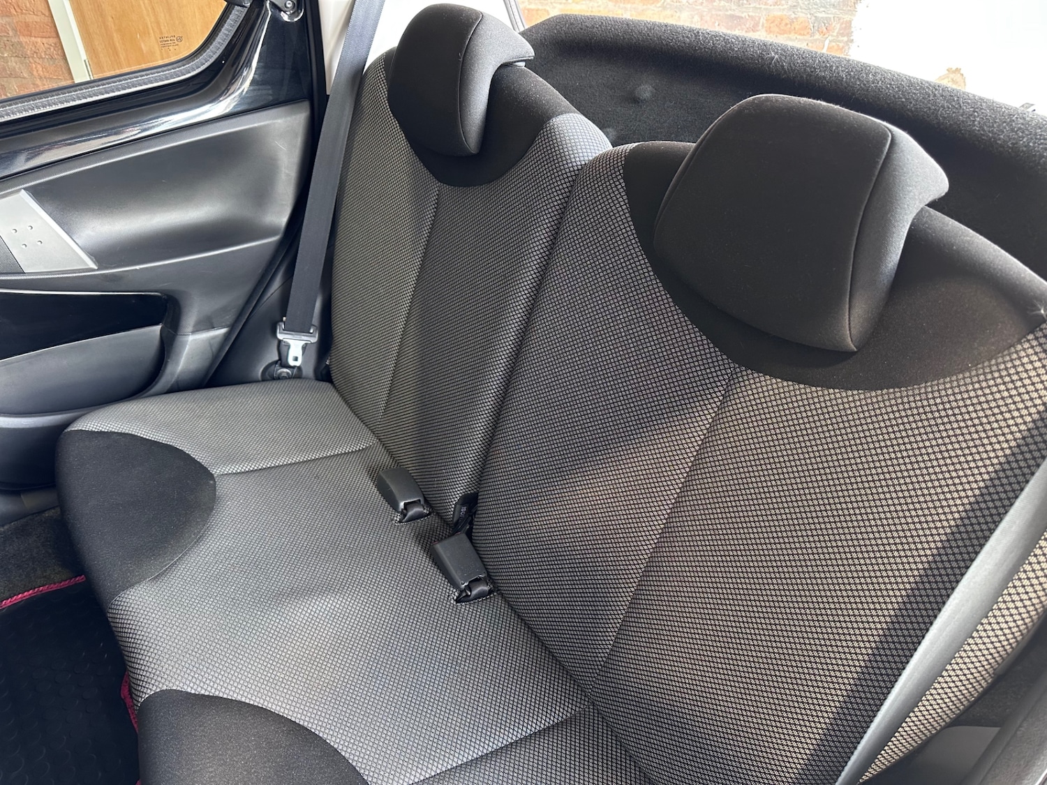 Used Toyota AYGO 2013 for sale - 78027229: Photo 32