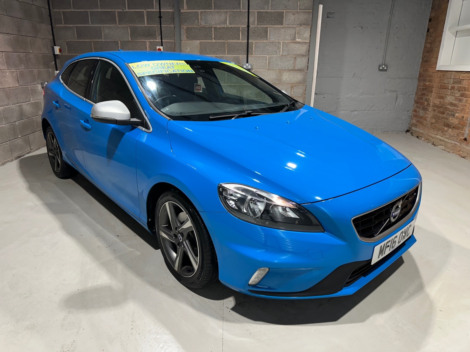 Used Volvo V40 2016 for sale - 76832893: Photo 1