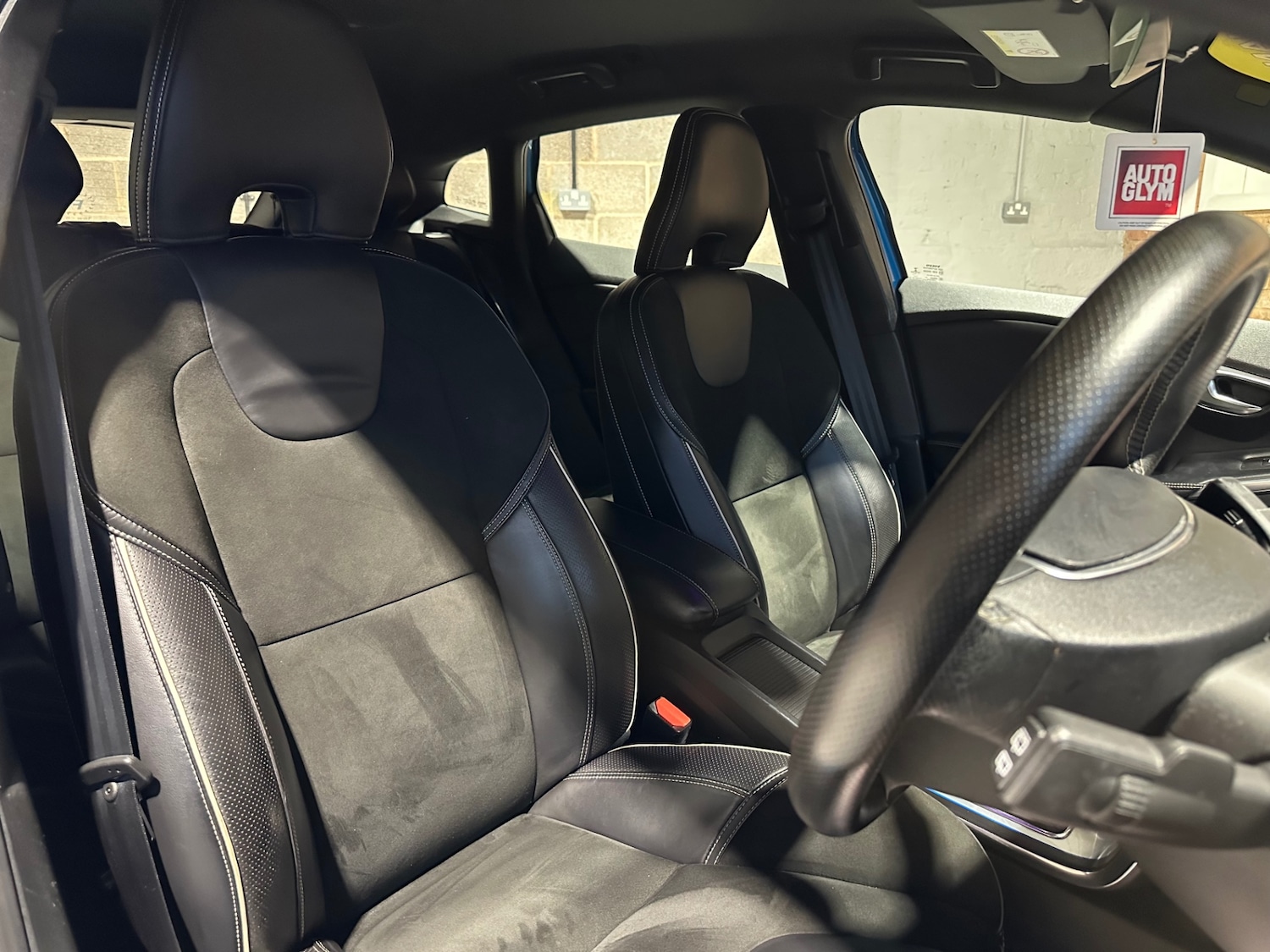 Used Volvo V40 2016 for sale - 76832893: Photo 10