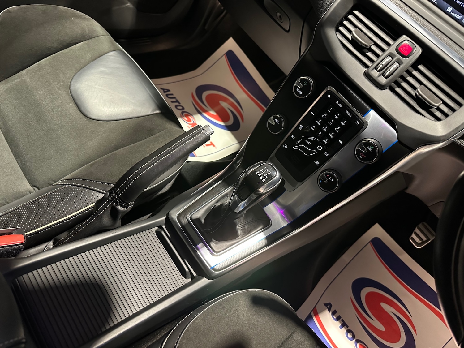 Used Volvo V40 2016 for sale - 76832893: Photo 23