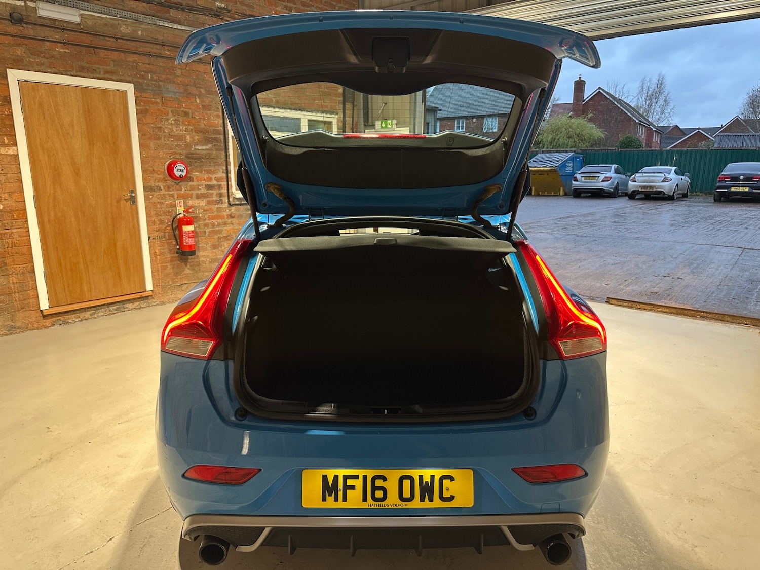 Used Volvo V40 2016 for sale - 76832893: Photo 27