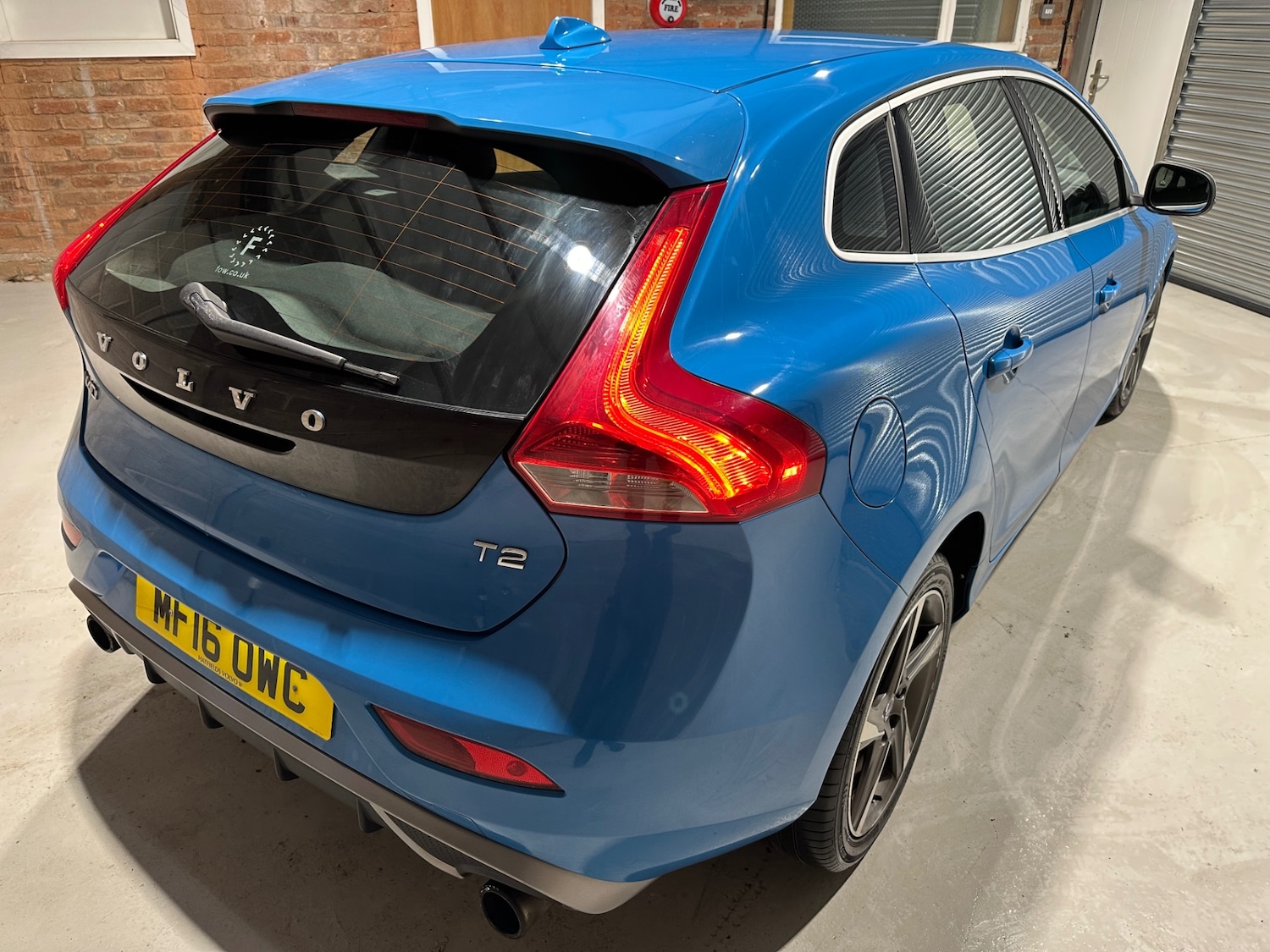 Used Volvo V40 2016 for sale - 76832893: Photo 5