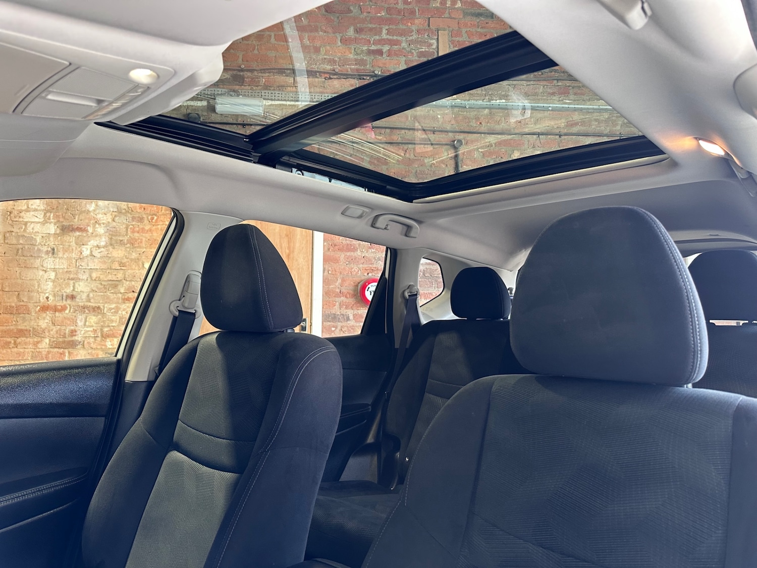 Used Nissan X-Trail 2017 for sale - 77962703: Photo 56