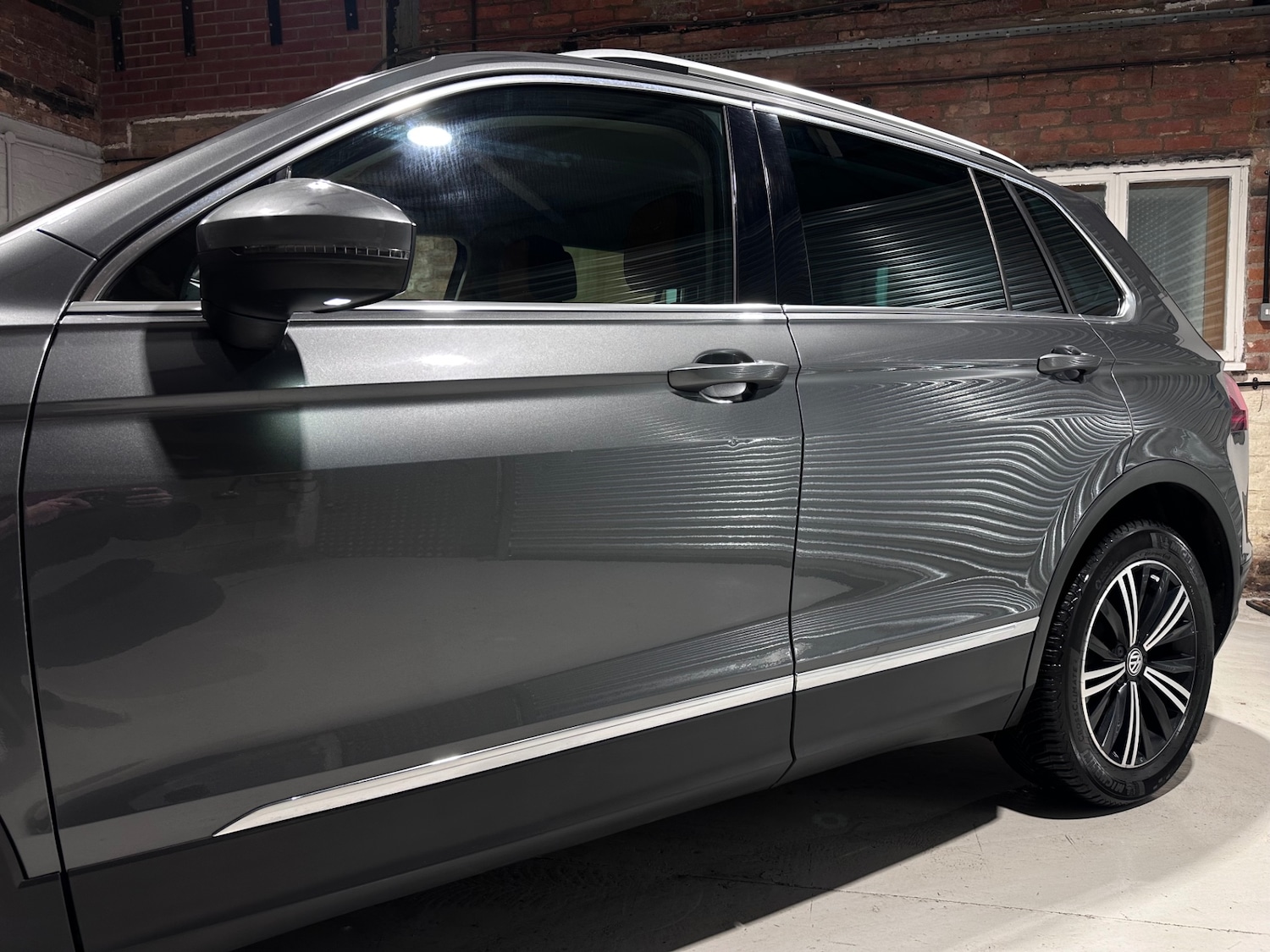 Used Volkswagen Tiguan 2017 for sale - 77618387: Photo 11