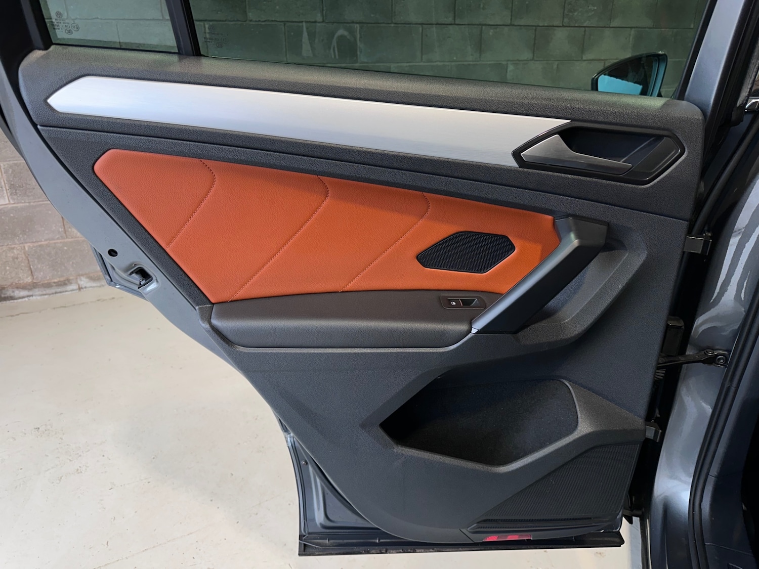 Used Volkswagen Tiguan 2017 for sale - 77618387: Photo 46