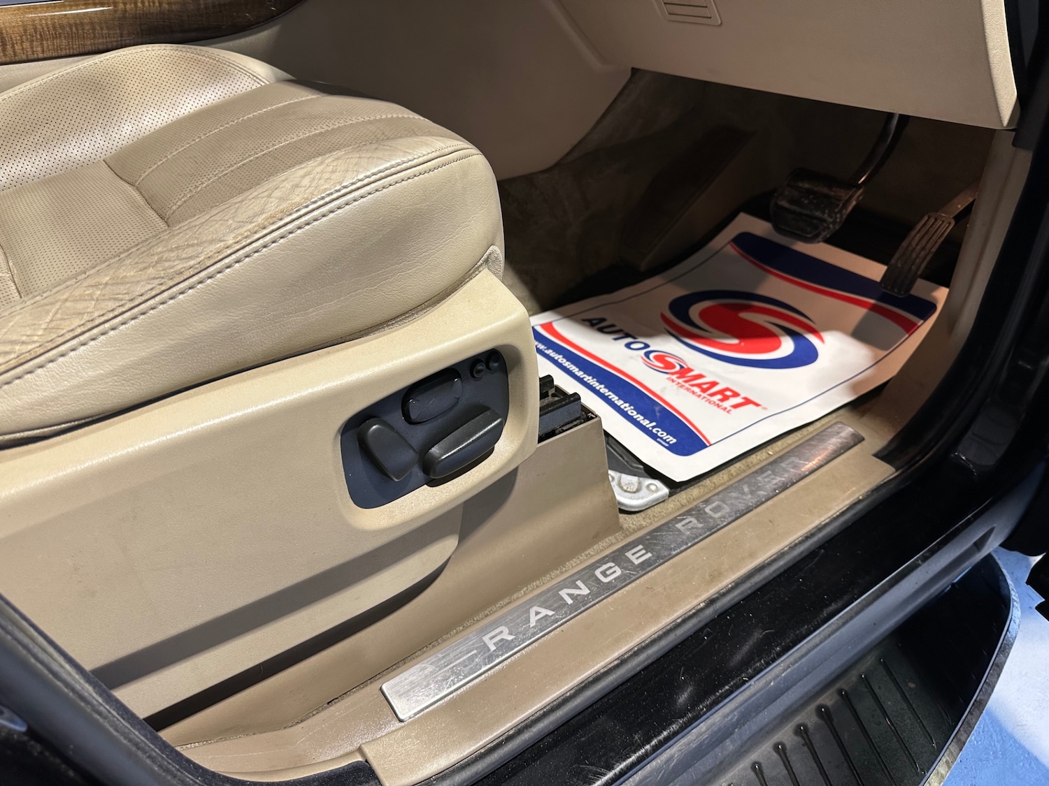 Used Land Rover Range Rover Sport 2010 for sale - 77450080: Photo 15