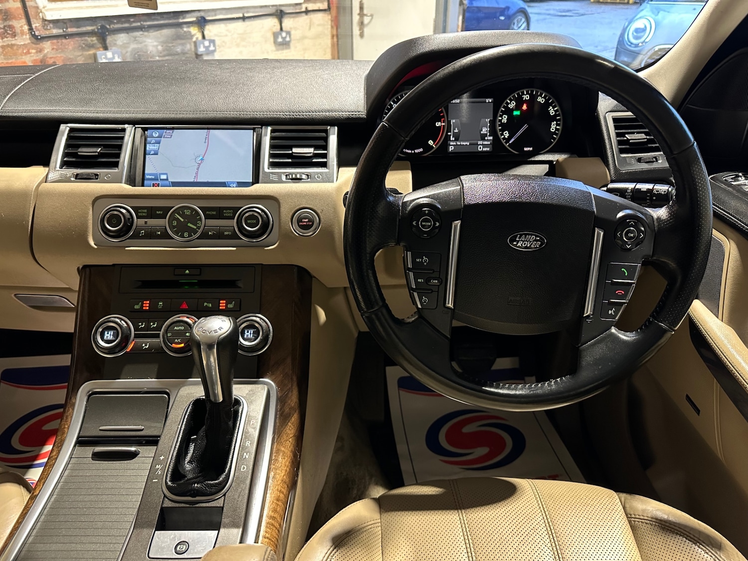 Used Land Rover Range Rover Sport 2010 for sale - 77450080: Photo 21