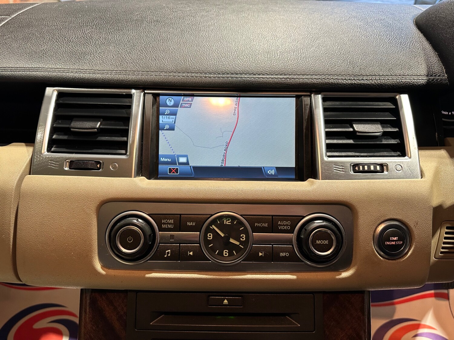 Used Land Rover Range Rover Sport 2010 for sale - 77450080: Photo 34