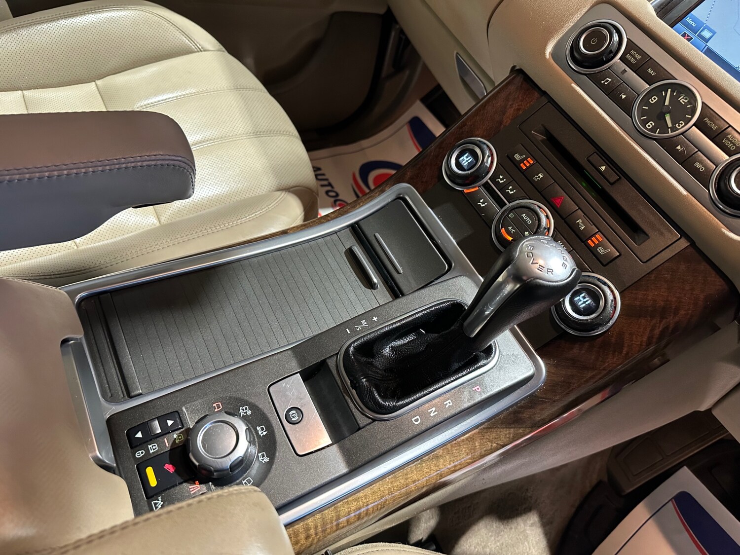 Used Land Rover Range Rover Sport 2010 for sale - 77450080: Photo 39