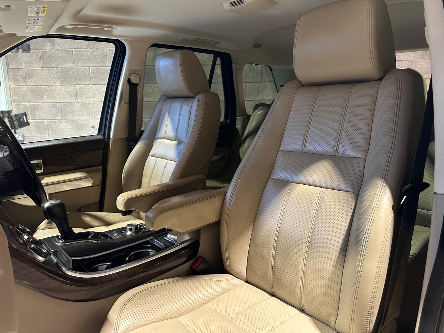 Used Land Rover Range Rover Sport 2010 for sale - 77450080: Photo 45