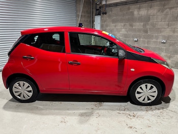 Used Toyota AYGO 2014 for sale - 79583684: Photo