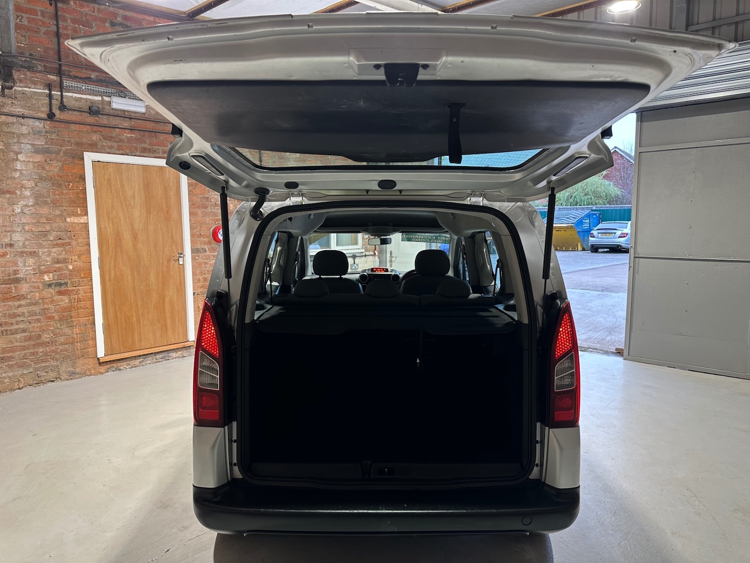 Used Citroen Berlingo Multispace 2015 for sale - 76709209: Photo 24