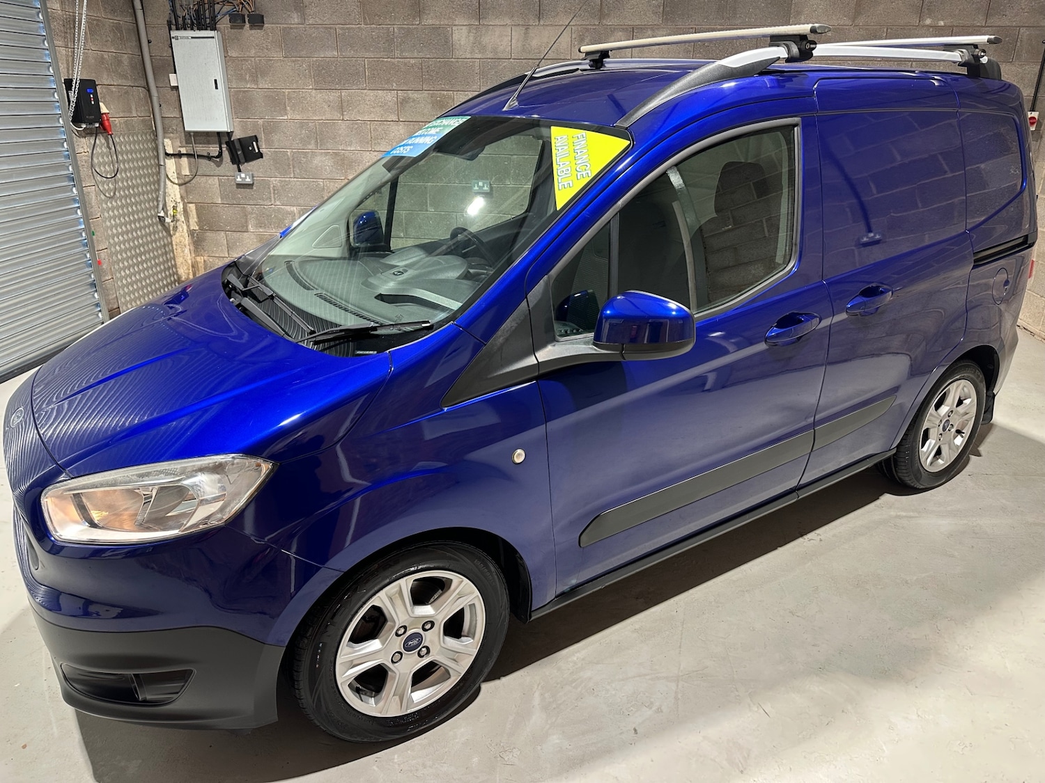 Used Ford Transit Courier 2017 for sale - 76905123: Photo 10