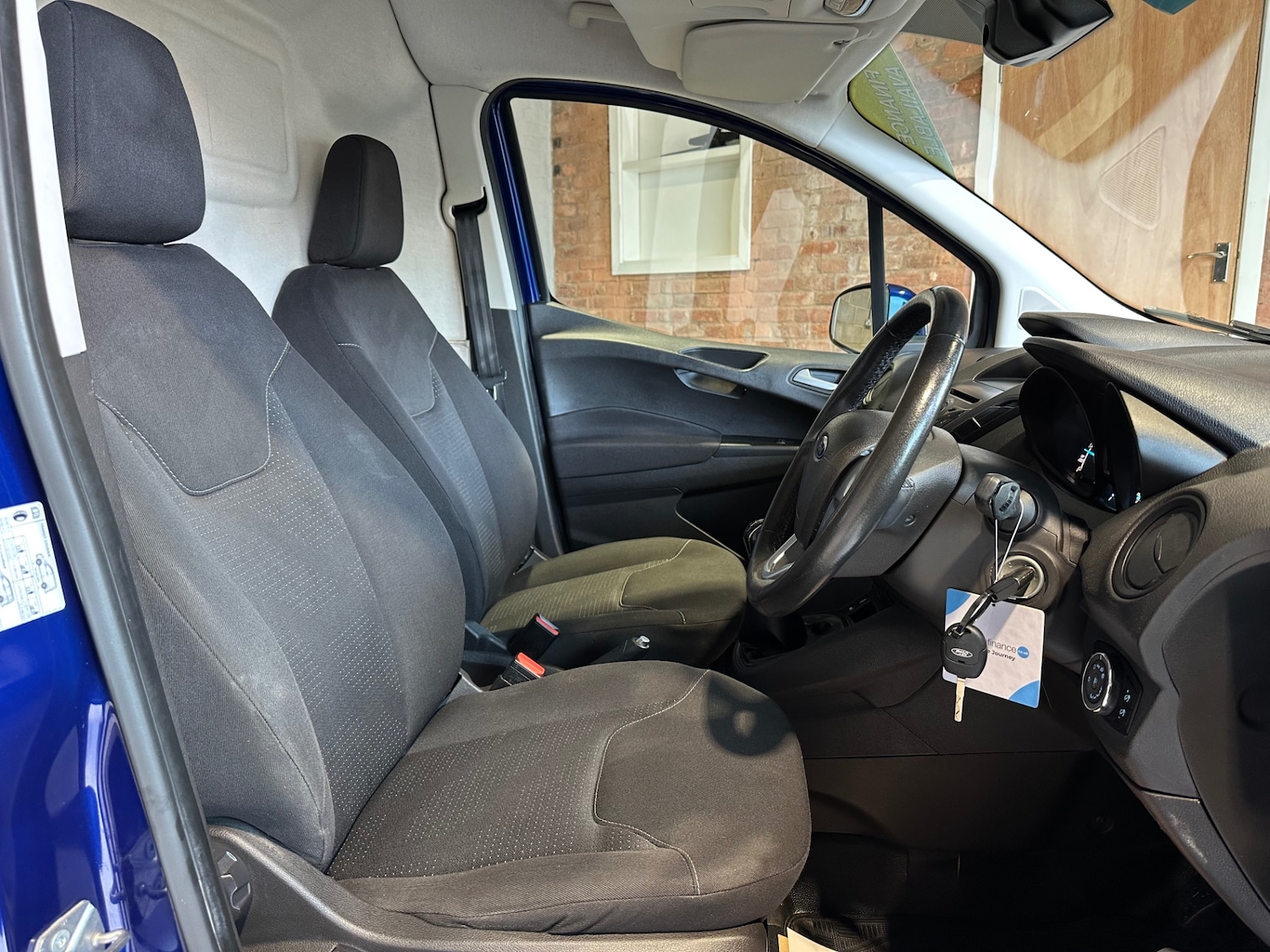 Used Ford Transit Courier 2017 for sale - 76905123: Photo 13