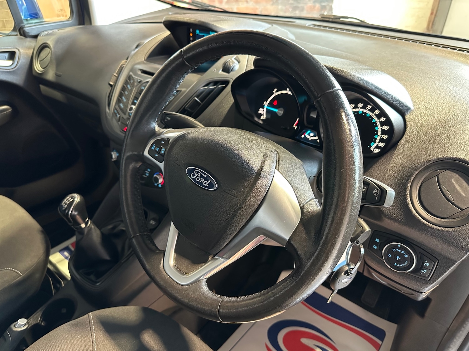 Used Ford Transit Courier 2017 for sale - 76905123: Photo 15