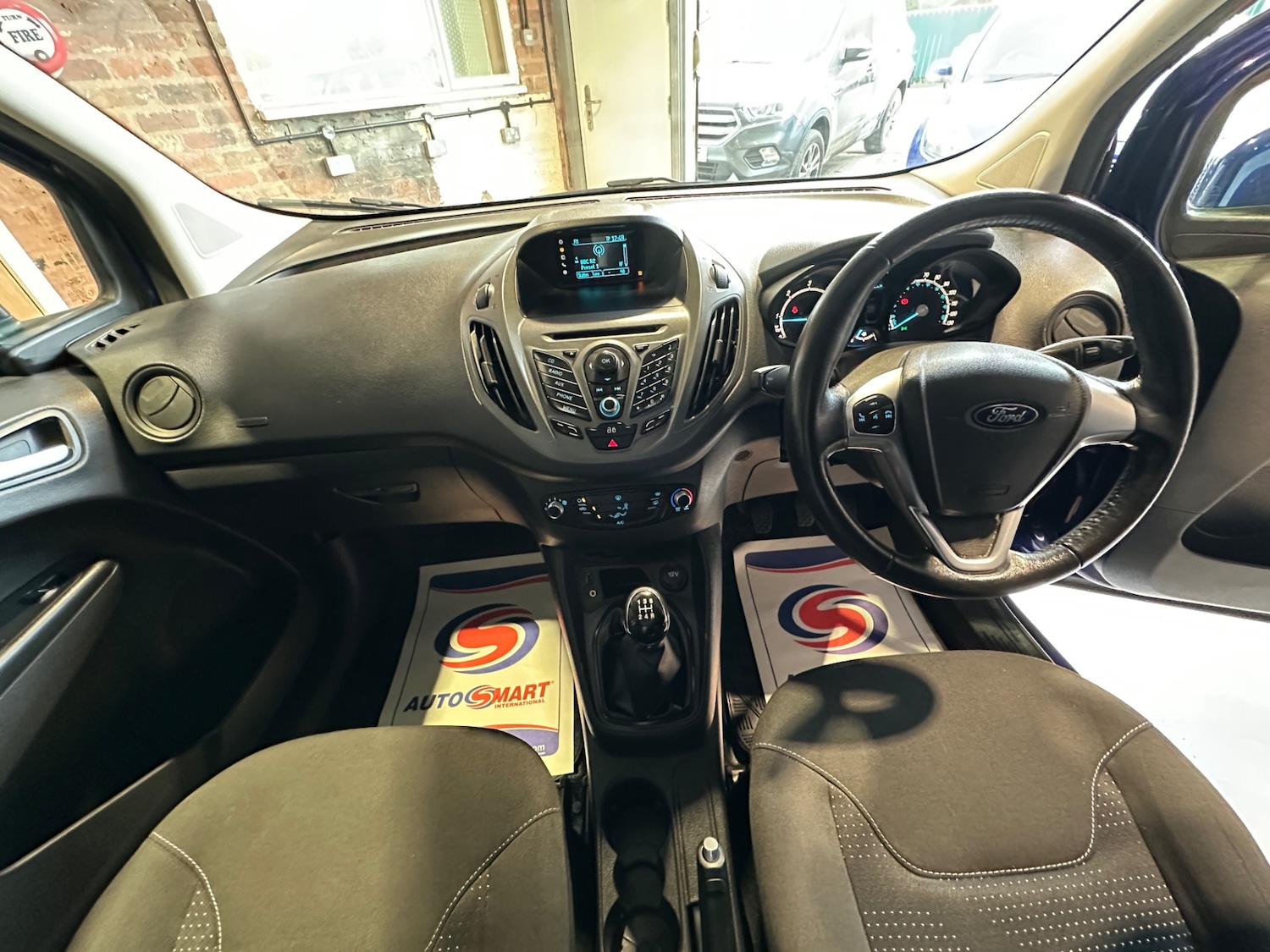 Used Ford Transit Courier 2017 for sale - 76905123: Photo 16