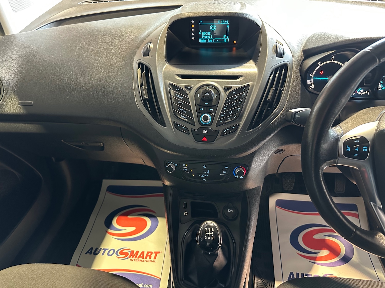 Used Ford Transit Courier 2017 for sale - 76905123: Photo 21