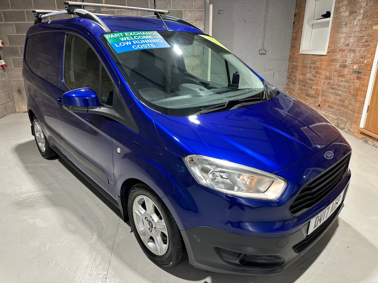 Used Ford Transit Courier 2017 for sale - 76905123: Photo 3