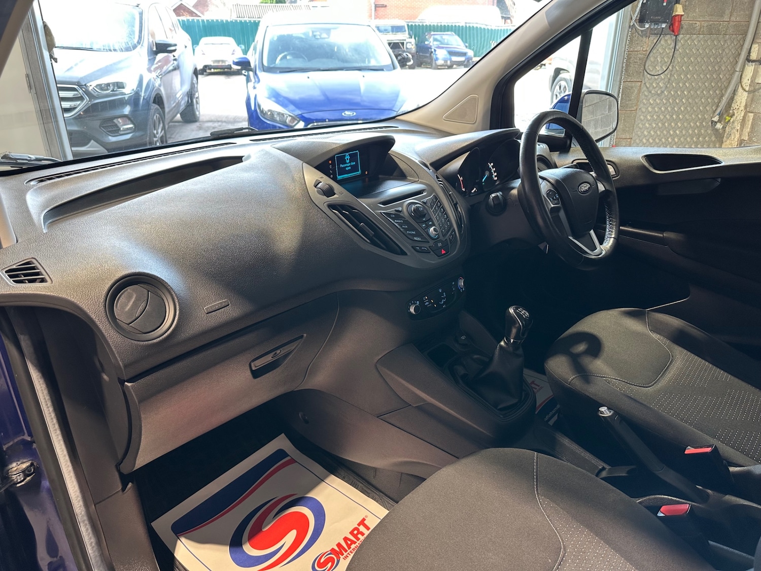 Used Ford Transit Courier 2017 for sale - 76905123: Photo 36