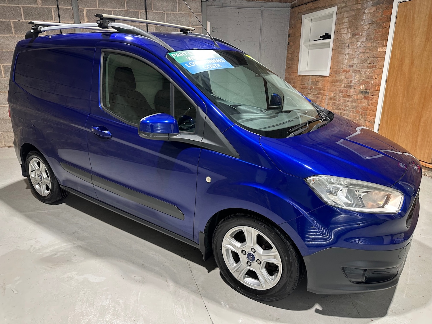 Used Ford Transit Courier 2017 for sale - 76905123: Photo 4