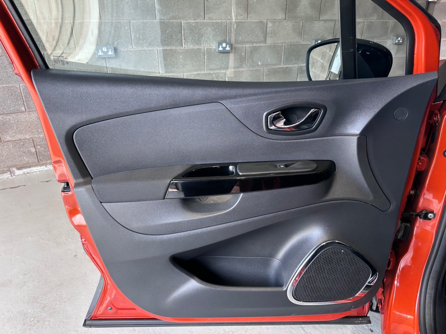 Used Renault Captur 2016 for sale - 78198055: Photo 41