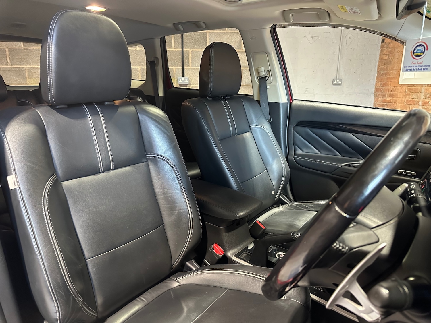 Used Mitsubishi Outlander 2015 for sale - 76588567: Photo 11