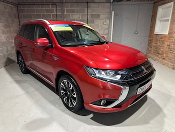 Mitsubishi - Outlander