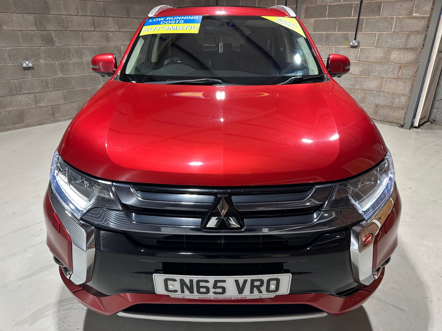 Used Mitsubishi Outlander 2015 for sale - 76588567: Photo 2