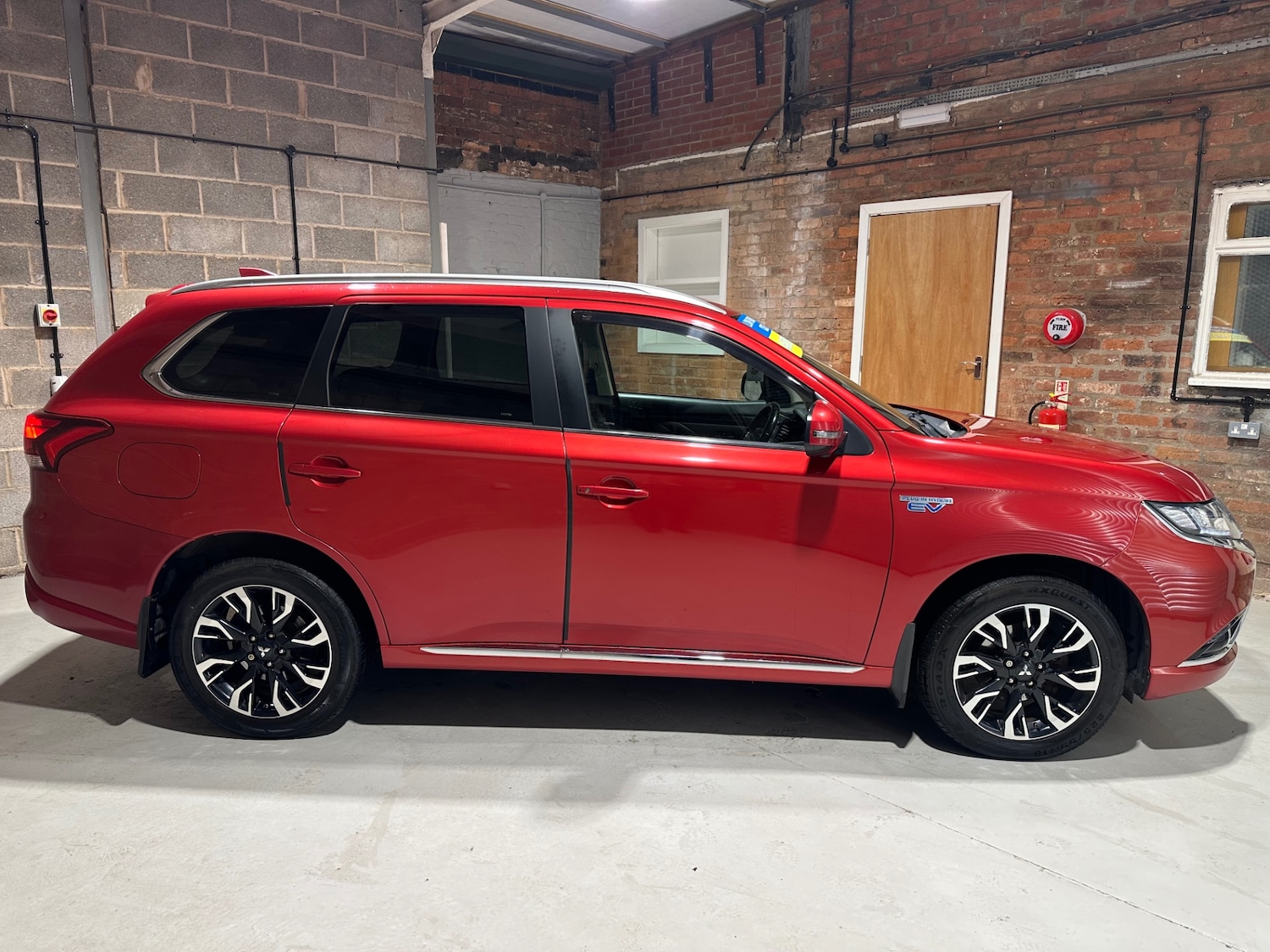 Used Mitsubishi Outlander 2015 for sale - 76588567: Photo 4