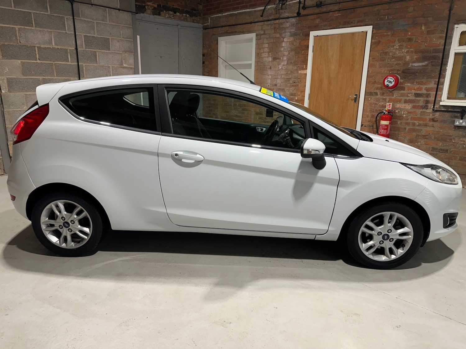 Used Ford Fiesta 2015 for sale - 76532300: Photo 4