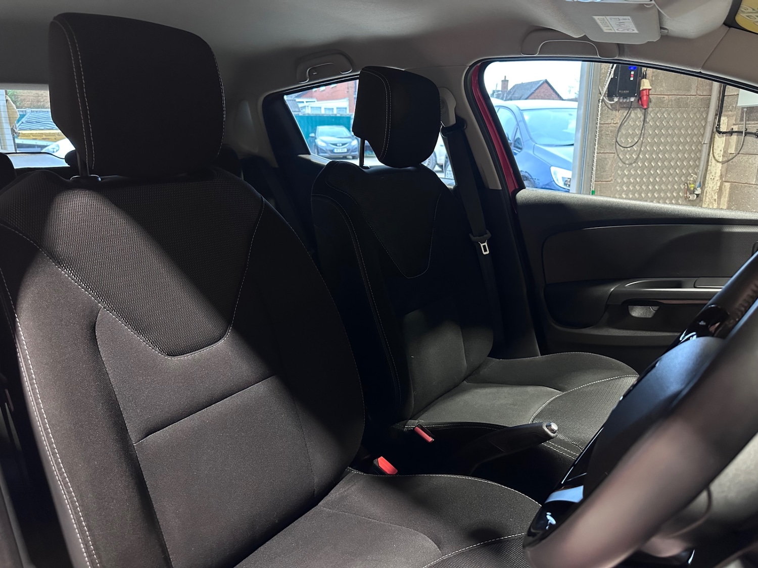 Used Renault Clio 2016 for sale - 77640971: Photo 13